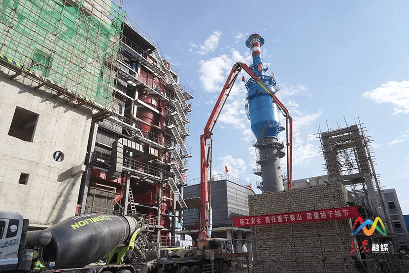 上黨區(qū)西火鎮(zhèn)熱源廠建設(shè)熱火朝天，重點民生工程加速推進